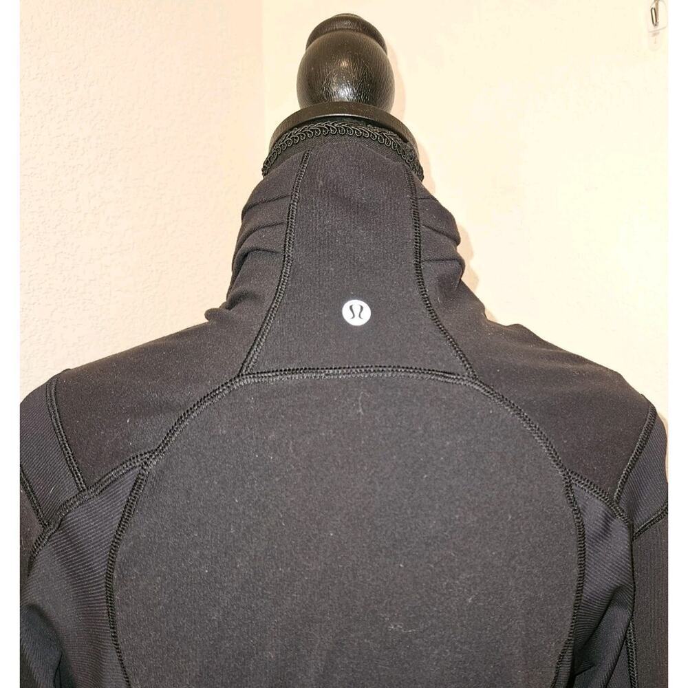 Lululemon Bhakti Yoga Wrap Jacket Size 8 Black Grey Stripe Zip Wrap Asymmetrical - Picture 6 of 11